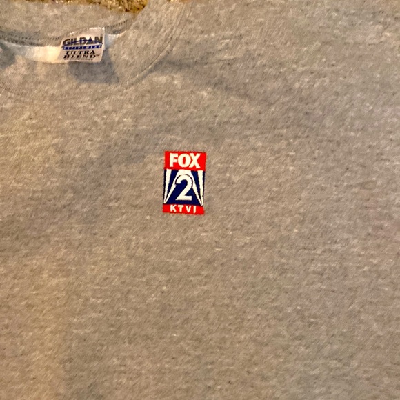 Fox 2 News Sweatshirt size Large - Picture 2 of 6